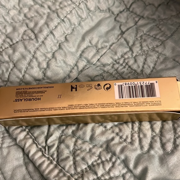 Hourglass Ultra Slim Refillable Lipstick NWT HP 🎉🎉 - Picture 3 of 6